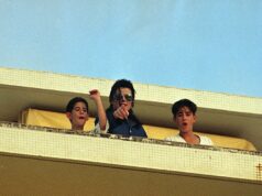 Michael Jackson é acusado de molestar menino na casa de Elton John e Elizabeth Taylor Michael Jackson é acusado de molestar menino na casa de Elton John e Elizabeth Taylor