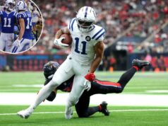 Michael Pittman Jr. foi negociado com o Steelers depois que Colts estendeu Alec Pierce O wide receiver do Indianapolis Colts, Michael Pittman Jr., carregava a bola de futebol enquanto fugia do safety Jalen Pitre do Houston Texans.