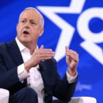 Michael Whatley vence primária republicana na Carolina do Norte