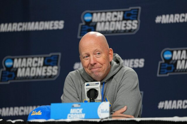 Mick Cronin fala sobre críticas ligadas a Dan Hurley antes da UCLA-UConn
