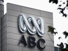Milhares de funcionários da ABC abandonam o emprego em 20 anos, enquanto a BBC substitui os programas A ABC disse que uma conta de equipe comprometida levou à violação hoje cedo.