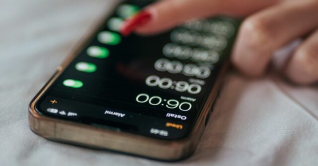 Fim do horário de verão, madrugada, Praia de Maroubra.