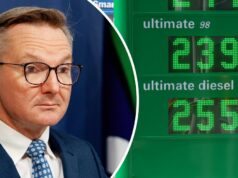 Ministro da Energia desencadeia lei sobre gasolina “não australiana” SMH PRIMEIRO. Chris Bowen MP fala aos repórteres numa conferência de imprensa para discutir questões de abastecimento de gasolina e diesel relacionadas com o conflito em curso no Irão. 13 de março de 2026. Foto: Max Mason-Hubers