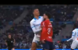 Momen Calvin Verdonk trabalhando com Mason Greenwood Momen Calvin Verdonk trabalhando com Mason Greenwood