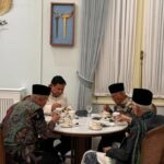 Momento Prabowo rompe o jejum com Ketum Muhammadiyah para o presidente do PBNU