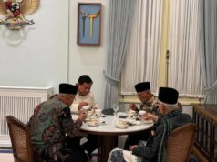 Momento Prabowo rompe o jejum com Ketum Muhammadiyah para o presidente do PBNU Momento Prabowo rompe o jejum com Ketum Muhammadiyah para o presidente do PBNU