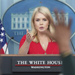 Momentos depois de orar, Karoline Leavitt se gaba de ter matado iranianos