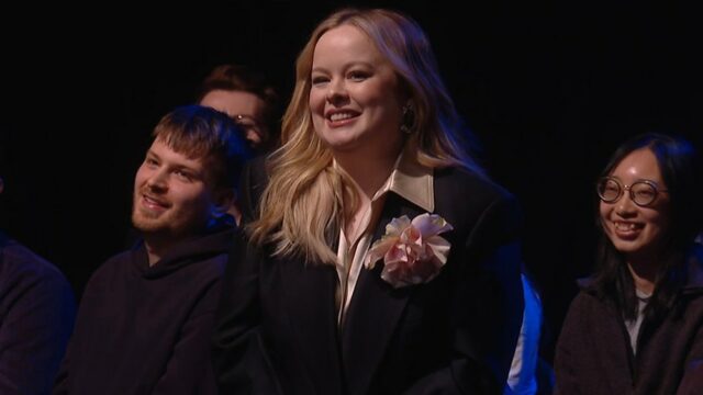 Monólogo 'SNL UK' de Nicola Coughlan, Michael Cera e Graham Norton Crash Tina Fey para perguntar por que um americano está hospedando: 'Como posso colocar isso educadamente ... Nenhum de vocês, F-ers, faria isso'
