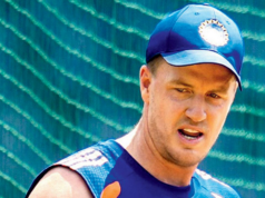 Morne Morkel exorta Abhishek Sharma a extrair confiança do século Wankhede Morne Morkel exorta Abhishek Sharma a extrair confiança do século Wankhede