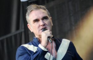 Morrissey cancela show porque não dormiu o suficiente Os melhores álbuns de 2025 segundo nós Lady Gaga Justin Bieber Bad Bunny e mais