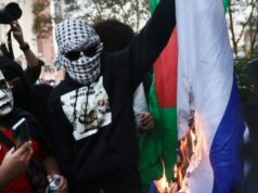 ‘Morte à América’: Grupo esquerdista da Universidade Columbia responde aos ataques ao regime islâmico do Irã 'Morte à América': Grupo esquerdista da Universidade Columbia responde aos ataques ao regime islâmico do Irã