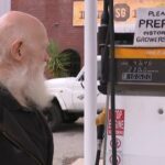 Motoristas migram para pequenos mercados de produtores que vendem o combustível mais barato da cidade