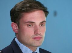 ‘Muito triste’ A estrela do Aprendiz compartilha uma confissão comovente após demissão ‘extraordinária’ – e revela o erro número um que cometeu logo no início da série 'Muito triste' A estrela do Aprendiz compartilha uma confissão comovente após demissão 'extraordinária' - e revela o erro número um que cometeu logo no início da série