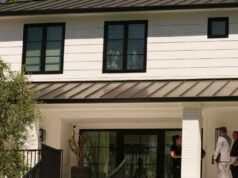 Mulher da Flórida se declara inocente de atirar na casa de Rihanna Mulher da Flórida se declara inocente de atirar na casa de Rihanna