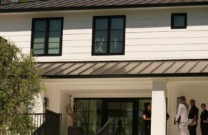 Mulher da Flórida se declara inocente de atirar na casa de Rihanna Mulher da Flórida se declara inocente de atirar na casa de Rihanna