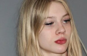 Mulher do Texas sai da estrada e bate, matando mulher e criança, afirma a polícia Carro em alta velocidade bate no Texas, mãe de quatro filhos, matando-a 2 dias antes do Natal