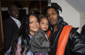 Mulher é presa após atirar com AR-15 na mansão de Rihanna em Beverly Hills Mulher é presa após atirar com AR-15 na mansão de Rihanna em Beverly Hills