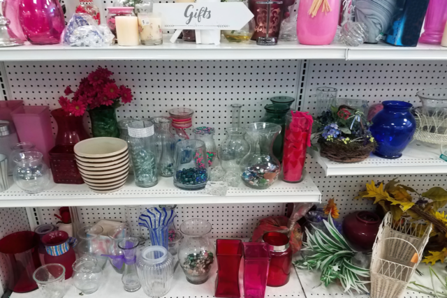 Mulher economiza vela por US$ 10 e não consegue lidar Rachael O'Connor