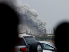 Mulher morta no Bahrein enquanto estados do Golfo interceptam mais mísseis iranianos Mulher morta no Bahrein enquanto estados do Golfo interceptam mais mísseis iranianos