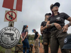 Mulheres na África do Sul adotam armas e artes marciais para se protegerem contra a violência de género Yahoo news home