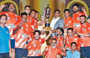 Mumbai Customs e Shlok Hockey Club vencem o Masters Hockey Carnival Mumbai Customs e Shlok Hockey Club vencem o Masters Hockey Carnival