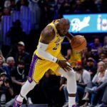 NBA Roundup: LeBron James bate recorde e se machuca na derrota do Lakers para o Nuggets