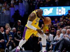 NBA Roundup: LeBron James bate recorde e se machuca na derrota do Lakers para o Nuggets NBA Roundup: LeBron James bate recorde e se machuca na derrota do Lakers para o Nuggets