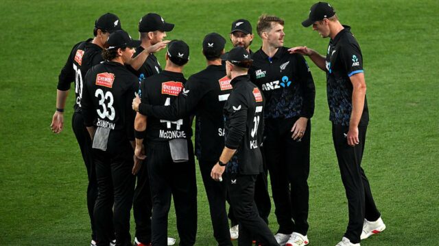NZ vs SA: Nova Zelândia domina a África do Sul NZ vs SA: Nova Zelândia domina a África do Sul pela liderança da série T20I por 2-1