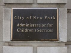 Não, NÃO faz sentido dar dinheiro a um pai que abusa de drogas Não, NÃO faz sentido dar dinheiro a um pai que abusa de drogas