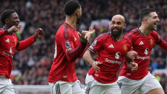 Não transmitido na TV, este é o link de transmissão ao vivo de Newcastle United x Manchester United, que está ocorrendo atualmente
