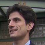 Neto de JFK, Jack Schlossberg, discute candidatura ao Congresso