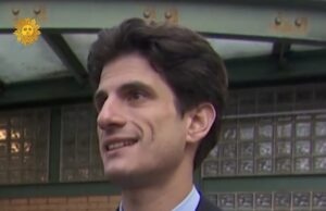 Neto de JFK, Jack Schlossberg, discute candidatura ao Congresso Neto de JFK, Jack Schlossberg, discute candidatura ao Congresso