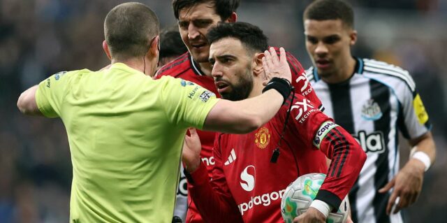 Newcastle x Manchester United - Premier League AO VIVO: último placar e atualizações enquanto Casemiro empata após pênalti de Anthony Gordon, com acob Ramsey expulso por MERGULHO no primeiro tempo dramático
