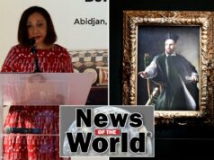 News of the World: O que você perdeu esta semana internacionalmente A ministra da Cultura da Costa do Marfim, Françoise Remarck, discursa em um pódio em frente a uma grande exposição com o tambor falante Djidji Ayokwe.