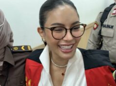 Nikita Mirzani Tulis Surat Terbuka ke Presidente Prabowo, Protes Vonis 6 Tahun Penjara Nikita Mirzani Tulis Surat Terbuka ke Presidente Prabowo, Protes Vonis 6 Tahun Penjara