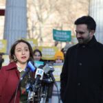 No teatro Kabuki de aumento de impostos de Albany, a única coisa certa é que os nova-iorquinos normais acabarão perdendo