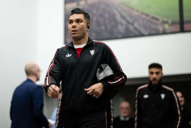 Noussair Mazraoui descreve o que o Man Utd perderá quando Casemiro sair
