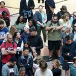 Amostras de viajantes americanos e de águas residuais nos EUA mostram que uma nova variante da Covid está se espalhando. Os pesquisadores dizem que pode escapar da proteção das vacinas atuais (Getty Images)