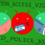 Um smartphone com uma imagem de caveira e ossos cruzados sobre um código, em um fundo estilizado azul e verde.