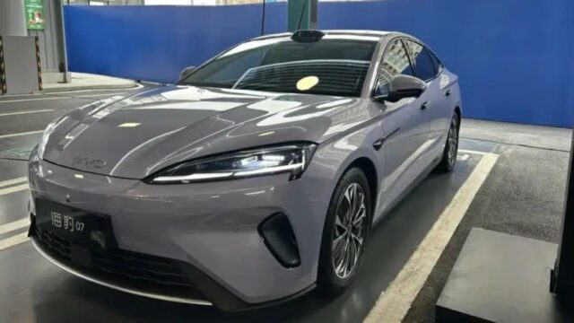 Novo selo BYD vendido oficialmente, carregando a bateria em apenas 5 minutos
