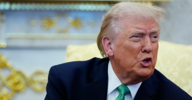'Nunca fizemos isso!': Trump critica a Austrália por falta de ajuda

