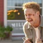 Zach Galifianakis e Billy Magnussen em