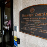 Desenho animado de Clay Jones