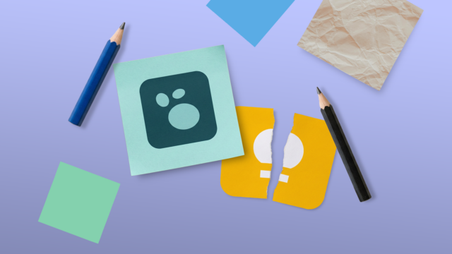 Homem trabalhando em um laptop ao lado de um grande logotipo 3D do Google Keep e de uma lista de verificação flutuante.