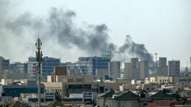 O Irã continua disparando mísseis e drones contra estados vizinhos, com múltiplas interceptações relatadas
