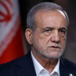 Uma imagem divulgada pela Press TV estatal do Irã no último domingo mostra a reunião do Conselho de Liderança. - Pressione TV