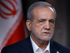 O Irã envia a primeira mensagem significativa de desescalada, mas com uma advertência importante Uma imagem divulgada pela Press TV estatal do Irã no último domingo mostra a reunião do Conselho de Liderança. - Pressione TV