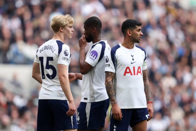 O Man United deve capitalizar a batalha de rebaixamento do Tottenham ao finalmente contratar Lucas Bergvall
