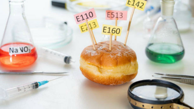 O Parlamento afirma que foram arquivados mais de 7.705 casos relacionados com alimentos; FSSAI resolve 5.952 casos
