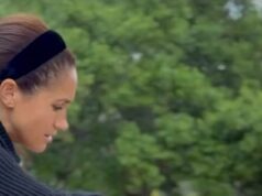 O Príncipe Harry elogia os arranjos de flores de Meghan Markle e a chama de ‘baby’ em novos vídeos de família que mostram um vislumbre do cabelo ruivo esvoaçante de Lilibet O príncipe Harry elogiou as habilidades de arranjos de flores de sua esposa em um novo vídeo compartilhado por Meghan Markle